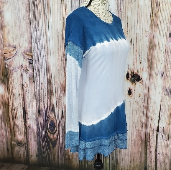 G Scent Tye Dye Long Sleeve Ruffle Hem Tunic - Picture 2 of 7